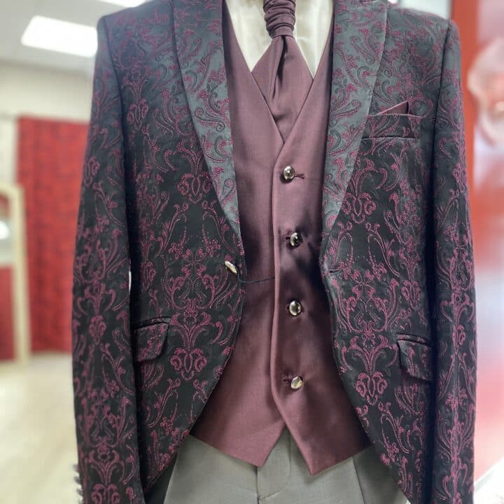 Costume  SONCHAMP 4 pièces Noir/Bordeaux "Baroque"